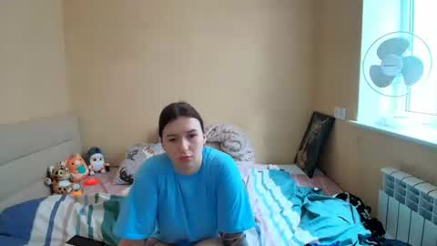 liliawoolf online show from 10/11/25, 08:13