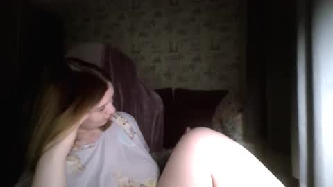 liliawoolf online show from 11/12/25, 03:56