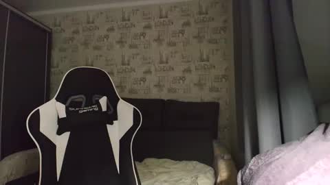 liliawoolf online show from 12/02/25, 07:20