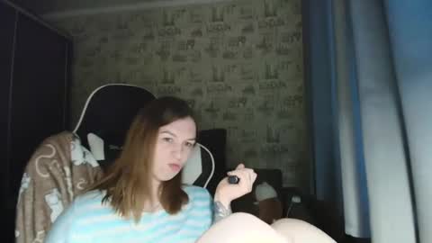 liliawoolf online show from 02/15/26, 06:21