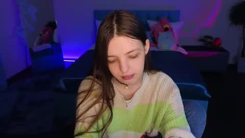 Lili Bakery online show from 02/08/25, 03:30