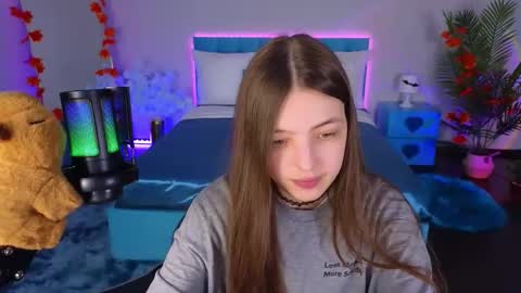 Lili Bakery online show from 10/24/25, 12:41