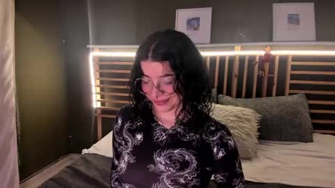  Lili  online show from 03/06/25, 05:46