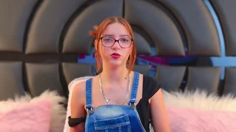 Lili online show from 03/05/25, 07:38