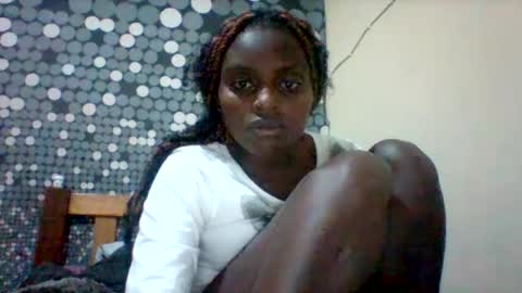 Snapshot of liligal chatting on 06/19/26, 07:39 liligal online show from 06/19/26, 07:39