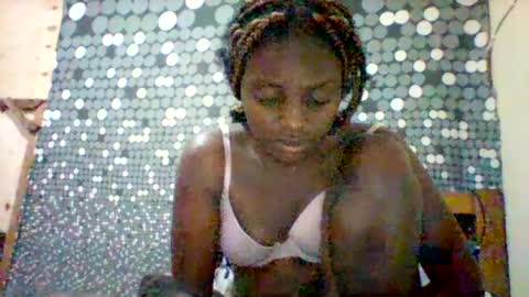 Snapshot of liligal chatting on 06/24/26, 05:28 liligal online show from 06/24/26, 05:28