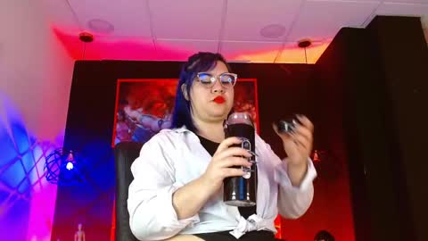 Snapshot of lilih_golden chatting on 09/23/25, 11:57 LILIH online show from 09/23/25, 11:57