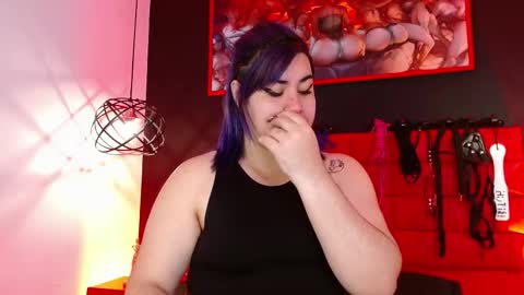 Snapshot of lilih_golden chatting on 10/17/25, 11:57 LILIH online show from 10/17/25, 11:57