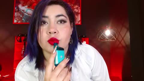 Snapshot of lilih_golden chatting on 10/23/25, 11:42 LILIH online show from 10/23/25, 11:42