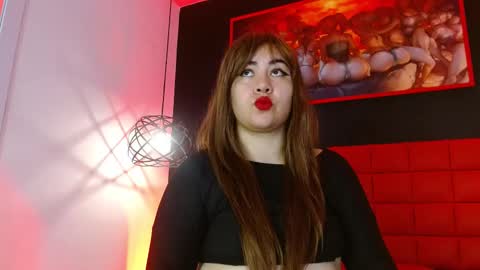 Snapshot of lilih_golden chatting on 12/05/25, 11:52 LILIH online show from 12/05/25, 11:52