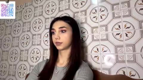 Lina online show from 12/15/25, 10:14