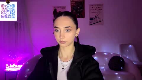 Lina online show from 03/27/26, 10:53