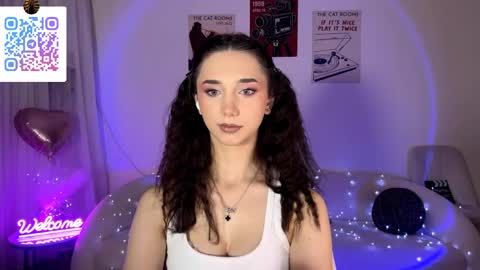 Snapshot of lilihalvorsen chatting on 06/08/26, 10:32 Lina online show from 06/08/26, 10:32