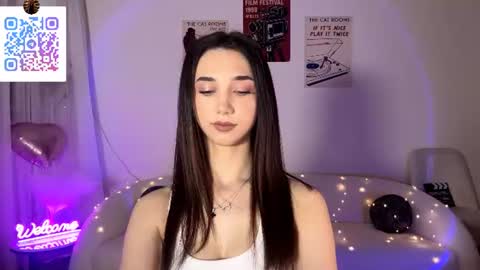 Snapshot of lilihalvorsen chatting on 06/18/26, 10:58 Lina online show from 06/18/26, 10:58