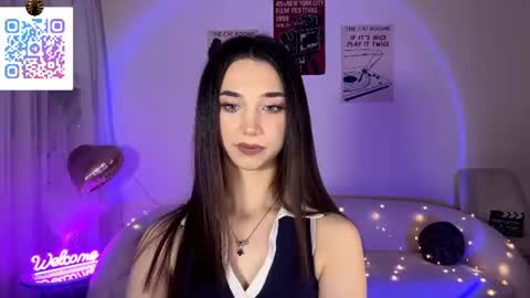 Snapshot of lilihalvorsen chatting on 06/20/26, 10:12 Lina online show from 06/20/26, 10:12