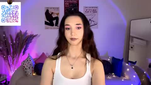 Snapshot of lilihalvorsen chatting on 06/30/26, 10:11 Lina online show from 06/30/26, 10:11