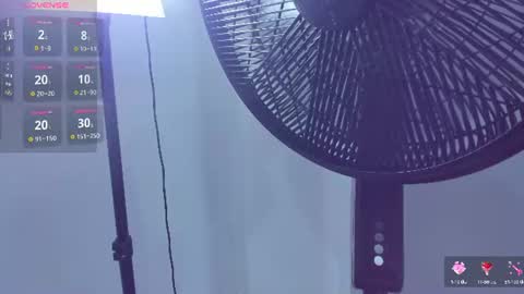 lilii peach online show from 06/19/26, 12:15