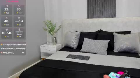 lilii peach online show from 07/10/26, 12:37