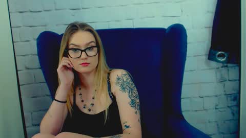 LiliiaSugar online show from 01/29/25, 12:43