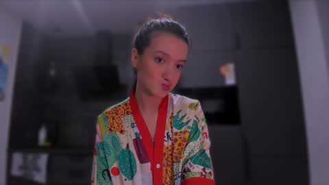             ...  online show from 01/02/25, 01:51