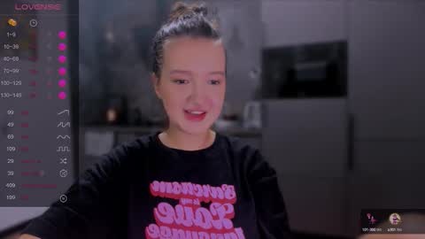             ...  online show from 09/23/25, 06:55