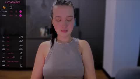             ...  online show from 11/11/25, 01:00