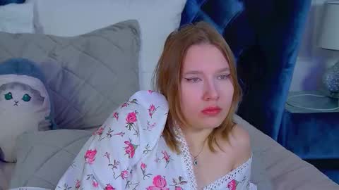 LiliLinn online show from 02/21/26, 05:19