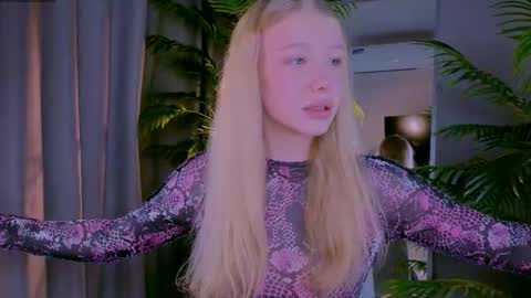 lililok101 online show from 03/19/26, 03:32