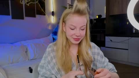 lililok101 online show from 04/16/26, 03:29