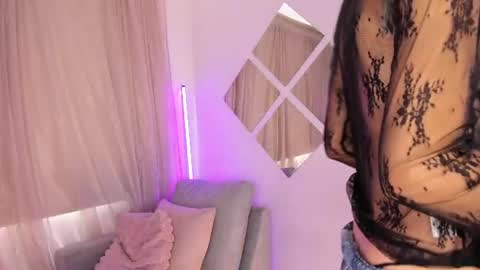 Lilly online show from 06/09/26, 02:17
