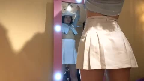 lilimini online show from 10/29/25, 08:32