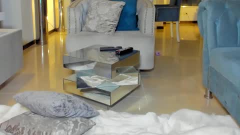 Lili  online show from 03/05/26, 04:08