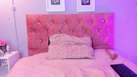 lilirousee online show from 03/31/26, 07:14