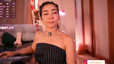 Lilith Rosse online show from 05/17/26, 01:40