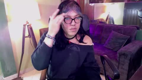 lilith  online show from 04/10/26, 02:33