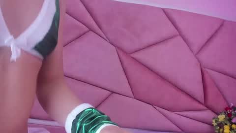 lilith cooper20 online show from 12/01/24, 10:10