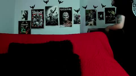 Snapshot of lilith_deveraux_ chatting on 06/12/26, 04:39 MISTRESS LILITH online show from 06/12/26, 04:39