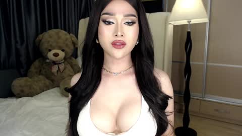 Snapshot of lilith_mazikeen69 chatting on 01/16/25, 02:19 QUEEN LILITH BORBON online show from 01/16/25, 02:19