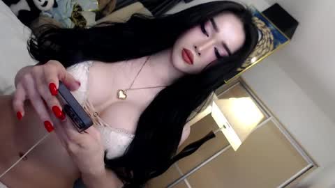 QUEEN LILITH BORBON online show from 05/18/26, 06:14