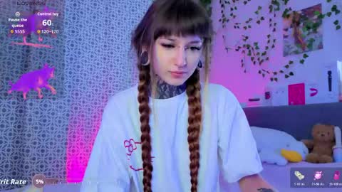 lilith_poison online show from 05/16/26, 07:12