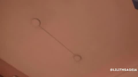 lilith_sage_ online show from 11/08/25, 11:54