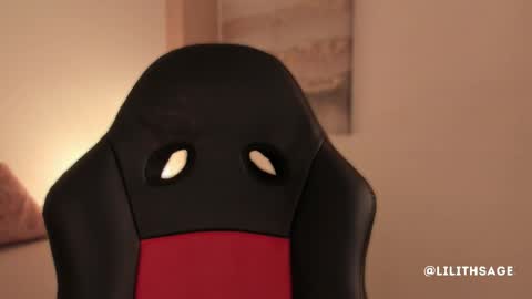 lilith_sage_ online show from 12/19/25, 12:01