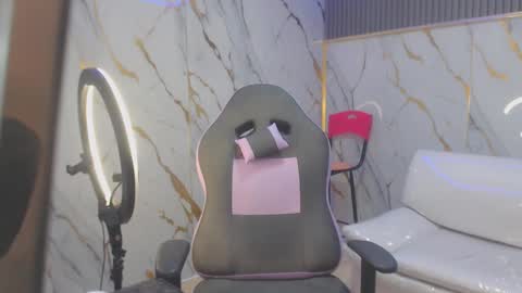 Lilith online show from 09/12/25, 06:30