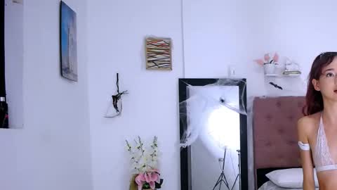 Lilith online show from 11/06/25, 05:03