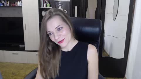 lilith small21 online show from 12/01/25, 09:03