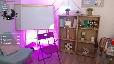 LILITH 200 LIKES   Thursday Clown Costume M online show from 01/25/25, 04:13