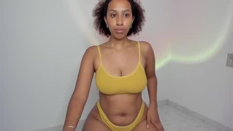 Alejandra  online show from 01/11/25, 03:55