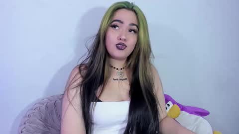 Snapshot of lilith_zenith20 chatting on 11/22/25, 04:55 Lilith online show from 11/22/25, 04:55