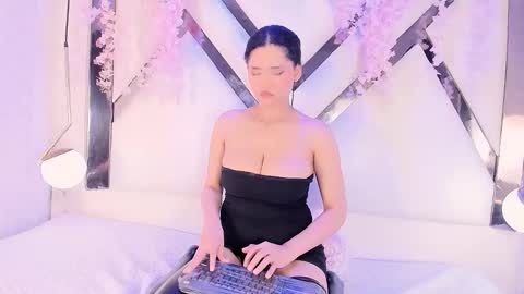    online show from 11/01/25, 11:07