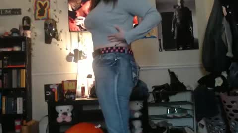 molly online show from 03/28/26, 03:22